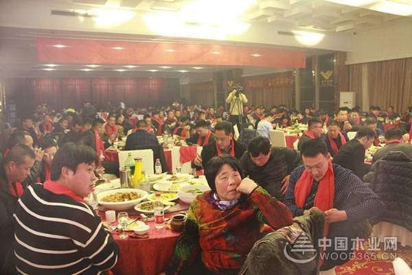2018年山东峰泰（康贝德）集团迎新年会盛典隆重举行